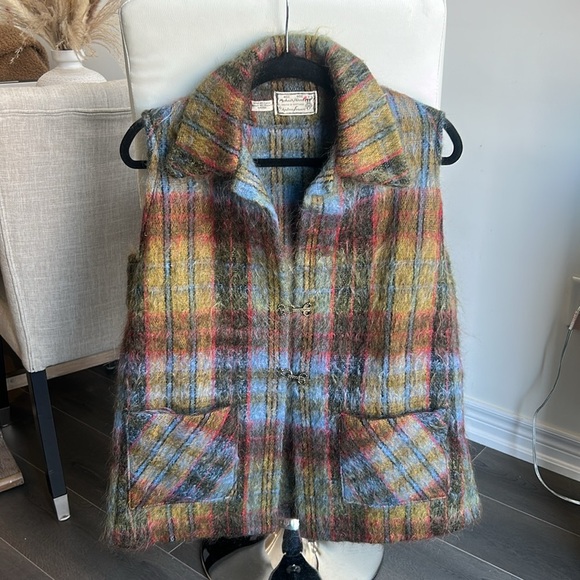 Vintage Andrew Stewart Mohair/Wool Multicolour Sleeveless Vest Woven in Scotland - Picture 7 of 16